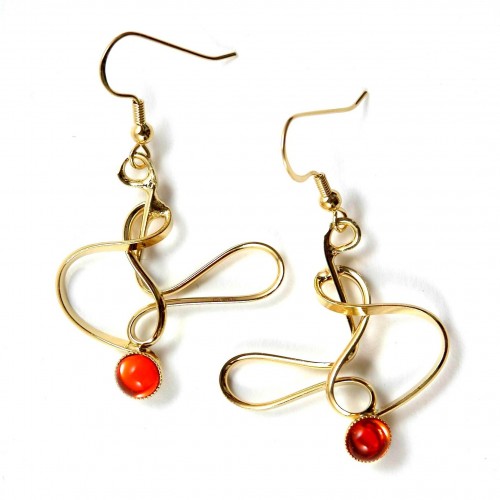 Création artisanale, boucles d'oreilles fantaisie dorées