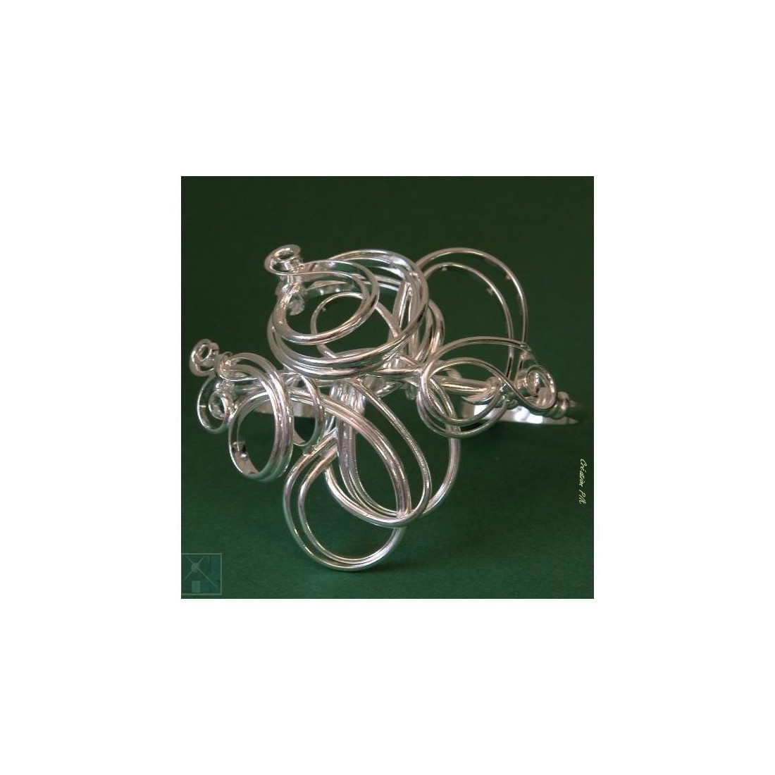 Bracelet fantaisie en fil argent Bracelet fantaisie en fil argent