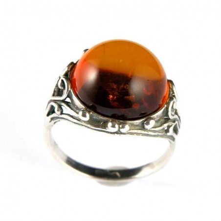 Bague monture ajourée en  argent massif avec ambre