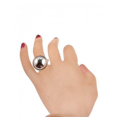 Bague fabriquée par artisan bijoutier, argent oxydé