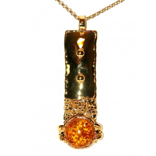 Long pendentif artisanal doré avec ambre