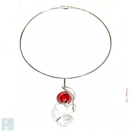 Collier, fabrication artisanal argent et rouge rubis