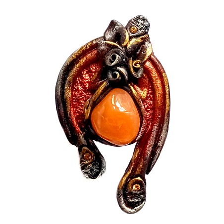 Artisanat d'art-broche avec une pierre véritable.