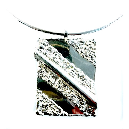 Collier argent fait main.