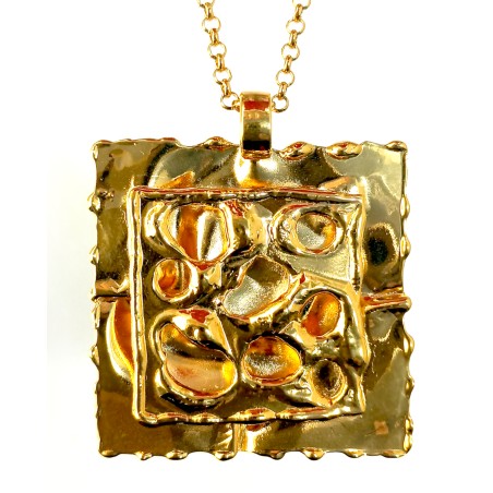 Bijoux artisanaux : pendentif doré fait main en France