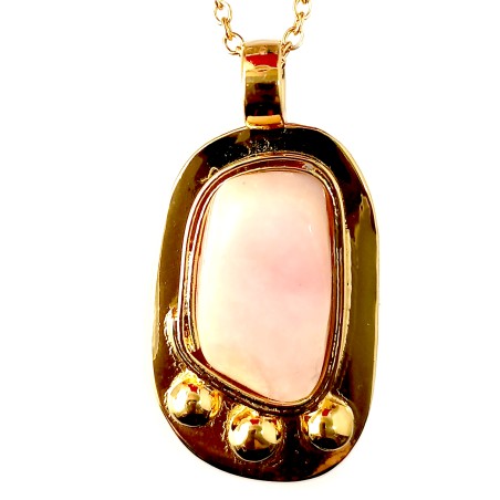Pendentif artisanal avec agate rose.