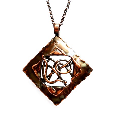 Petit pendentif cuivré