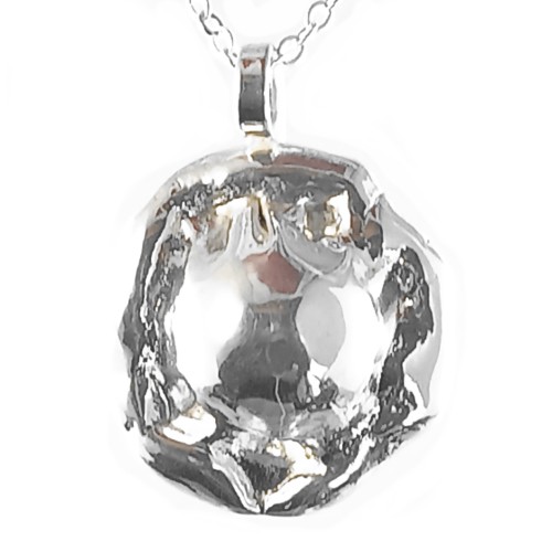 Bijoux artisanaux : pendentif bombé en argent brillant