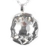 Bijoux artisanaux : pendentif bombé en argent brillant