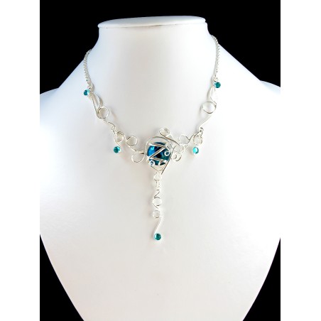 Collier fabriqué à la main, bijou artisanal