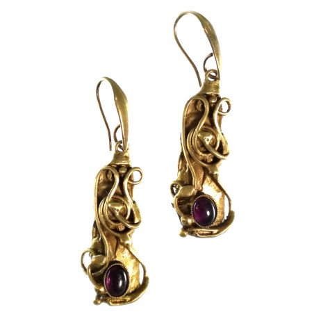 Boucles d'oreilles en bronze vieilli avec améthyste.