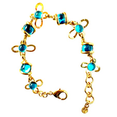 Bracelet fantaisie fait main.