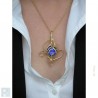 Pendentif artisanal bleu clair, bijou fait main.