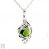 Pendentif argent et vert olive.