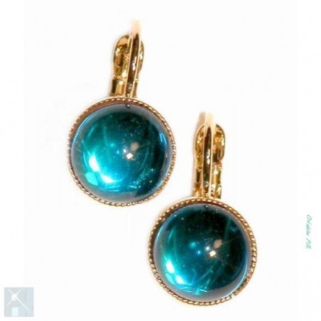 Boucles d'oreilles fantaisie, bleu clair.