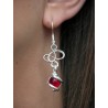 Boucles d'oreilles artisanaux, rouges.